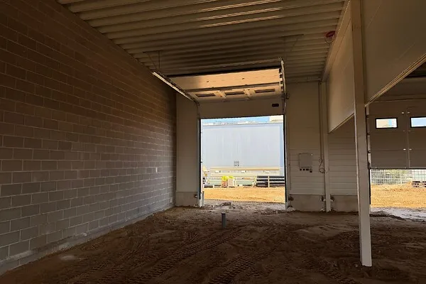 Garage - Commercial Unit with Separate Access in Tartu