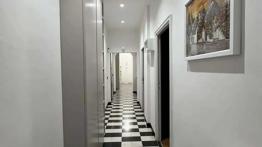 Entrée - Bright Studio with Balcony in Milan