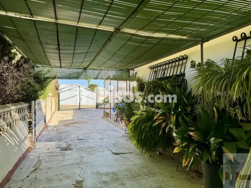 Terrass - Chalet with Garden in Torre de Benagalbón
