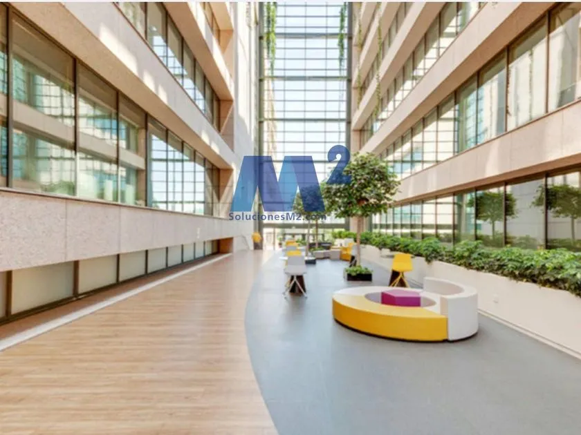 Entrée - Office Building with Parking in Hortaleza