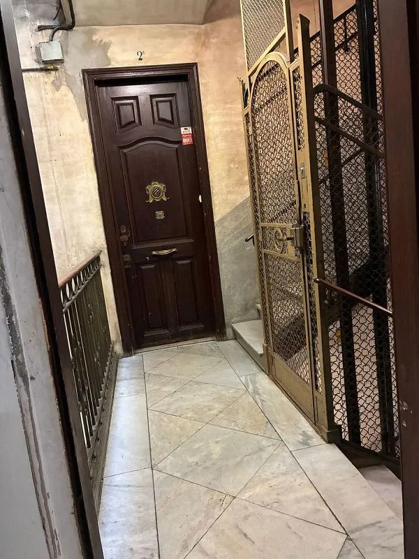 hallway_entrance