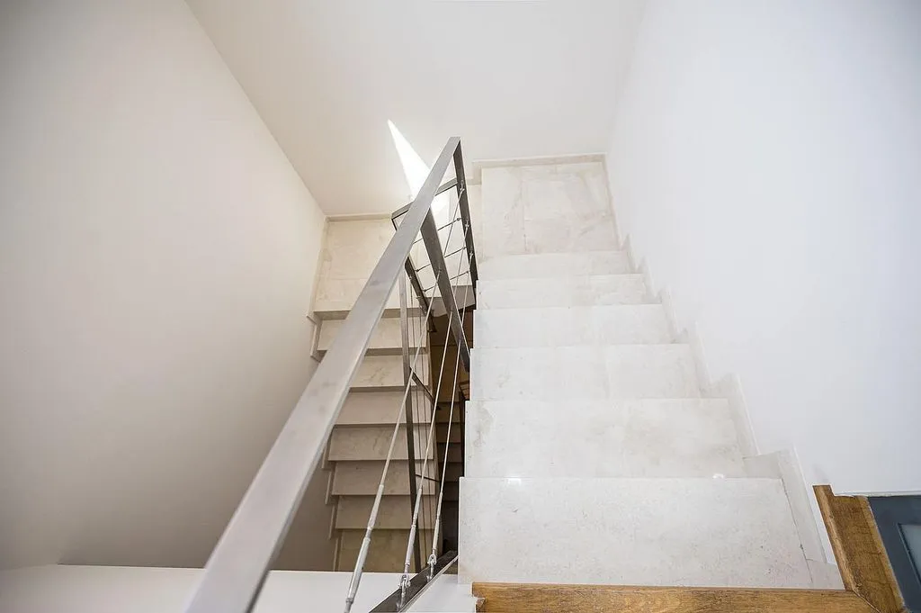 Pièces - Seafront Semi-detached House with Pool in Gavà Mar