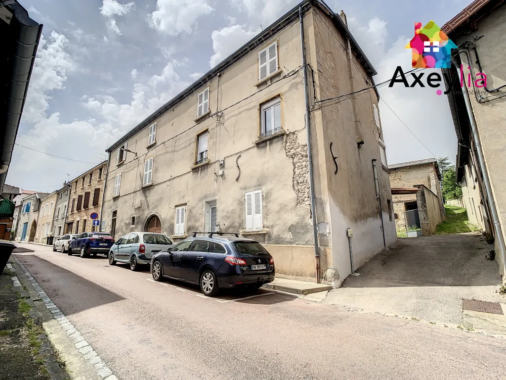 Extérieur - Tènement à Rénover au Centre de Renaison