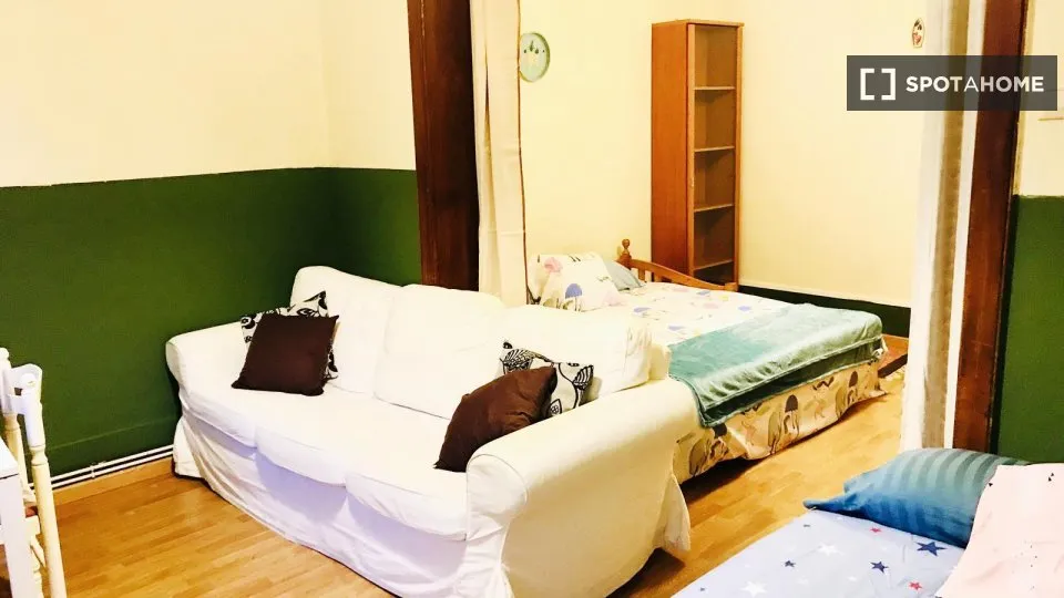 Magamistoad - Furnished Studio in Santiago de Vigo
