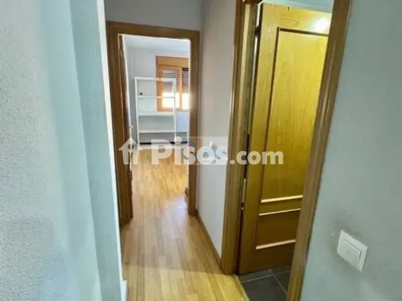 Esik - Modern Flat with Balcony in Yuncler