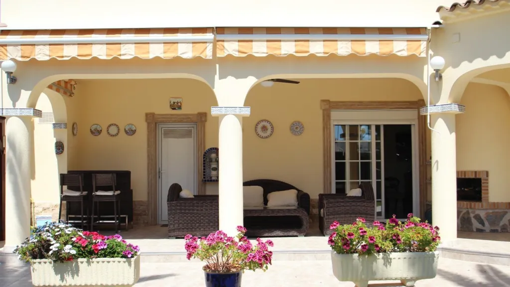 Terrass - Villa with Private Pool in Cabo Roig, Orihuela