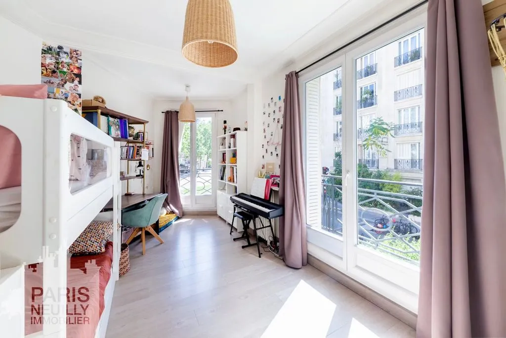 Chambres - Appartement de Luxe avec Ascenseur à Ternes