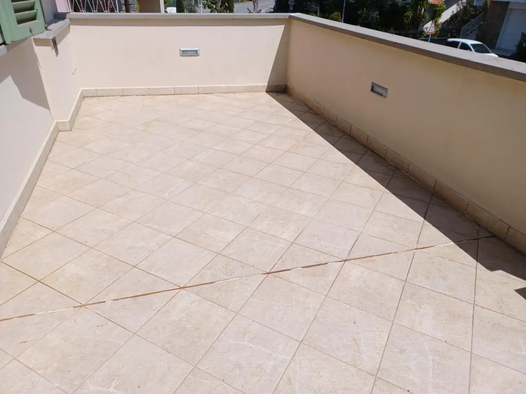 Terrazza - Fully Renovated Apartment with Terrace in Vinci