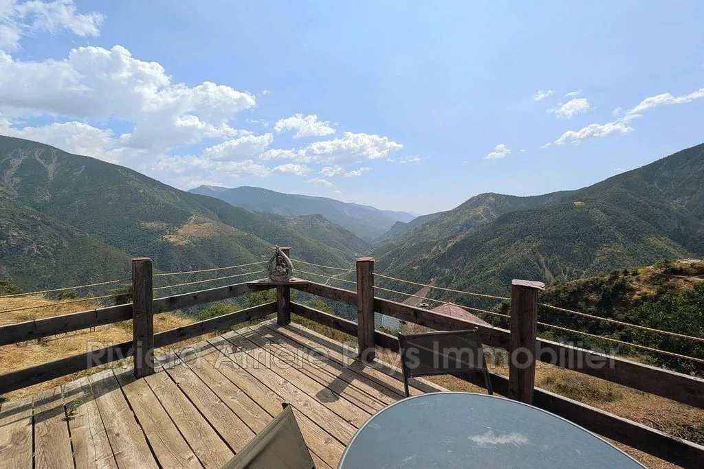 Terrasse - Villa Luxueuse avec Vue Panoramique à Roure