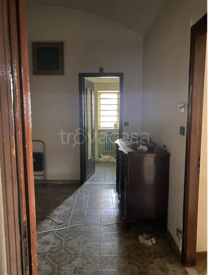 Entrée - Auctioned Apartment with Balcony in Turin