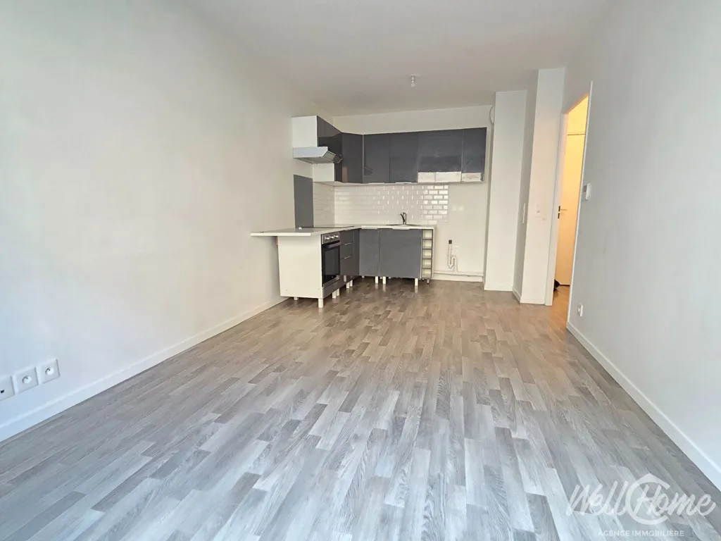 Köök - Modern Flat with Balcony near RER in Boisemont