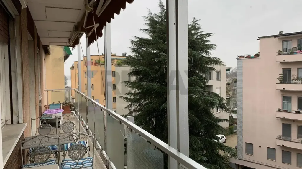 Rõdu - Rusticated Apartment with Panoramic View in Pavia