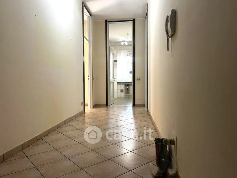 Entrée - Three-bedroom Apartment with Balconies in Cantù