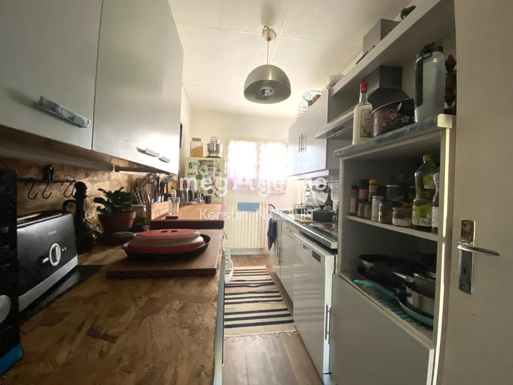 Cucina - Apartment with Balcony in Brignoles