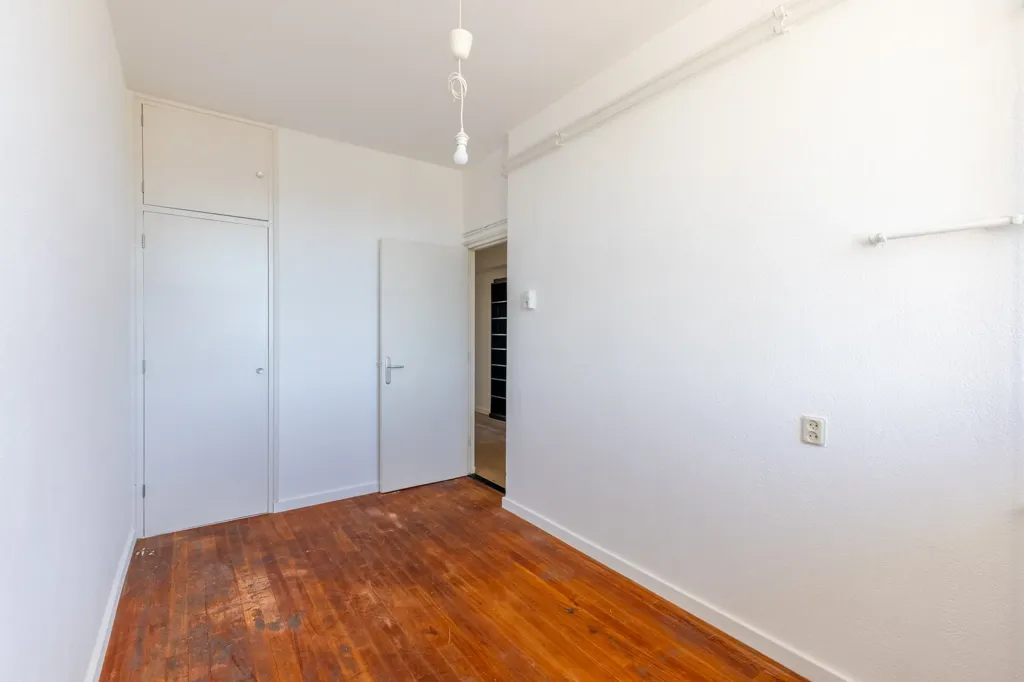 Rooms - 3-Bedroom Apartment with Balcony in Arnhem