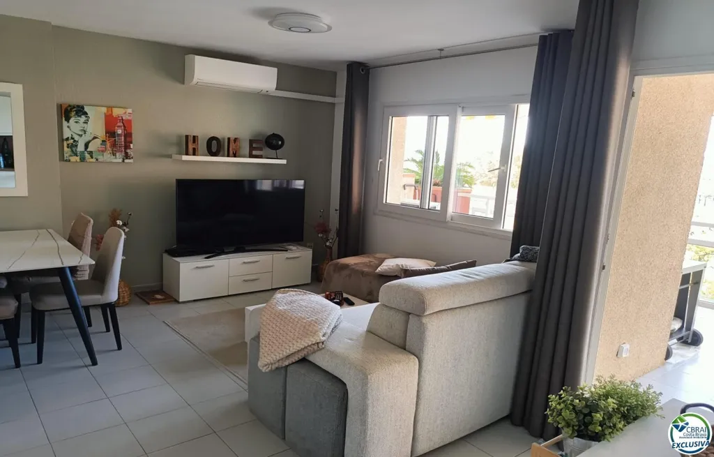 Elutuba - Apartment with Sea View and Terrace in Rosas