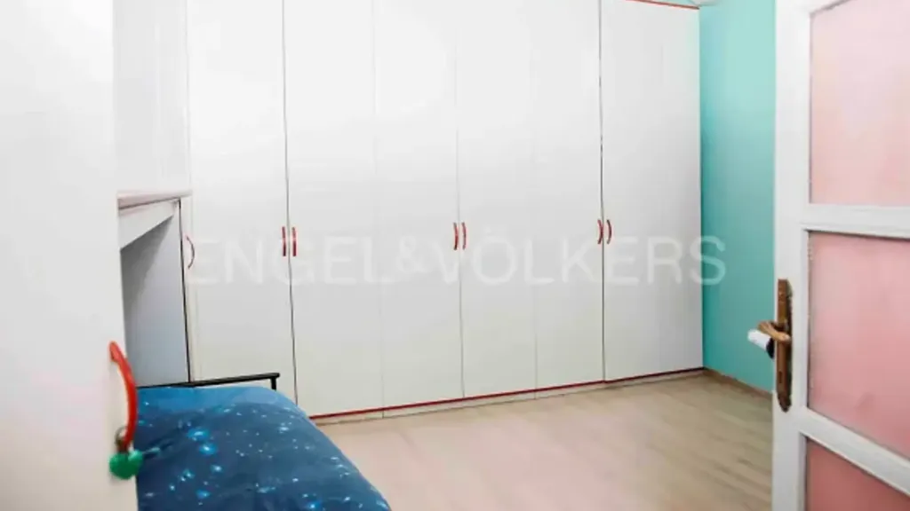 Magamistoad - Ground Floor Apartment to Renovate in Rho