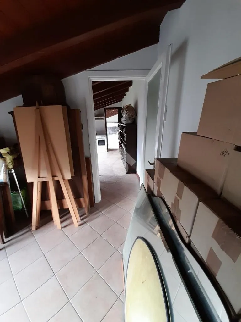 Pièces - First Floor Flat with Portico in Brescia