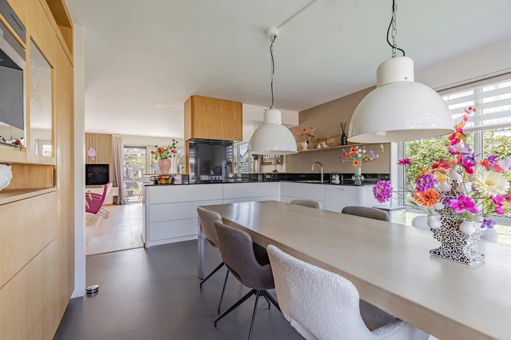 Salle à manger - Villa with Private Dock in Lemmer