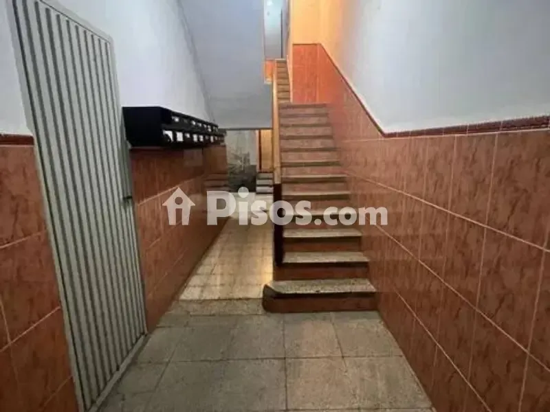 Pièces - Semi-Reformed Flat in Hospital-Nuevo Centre