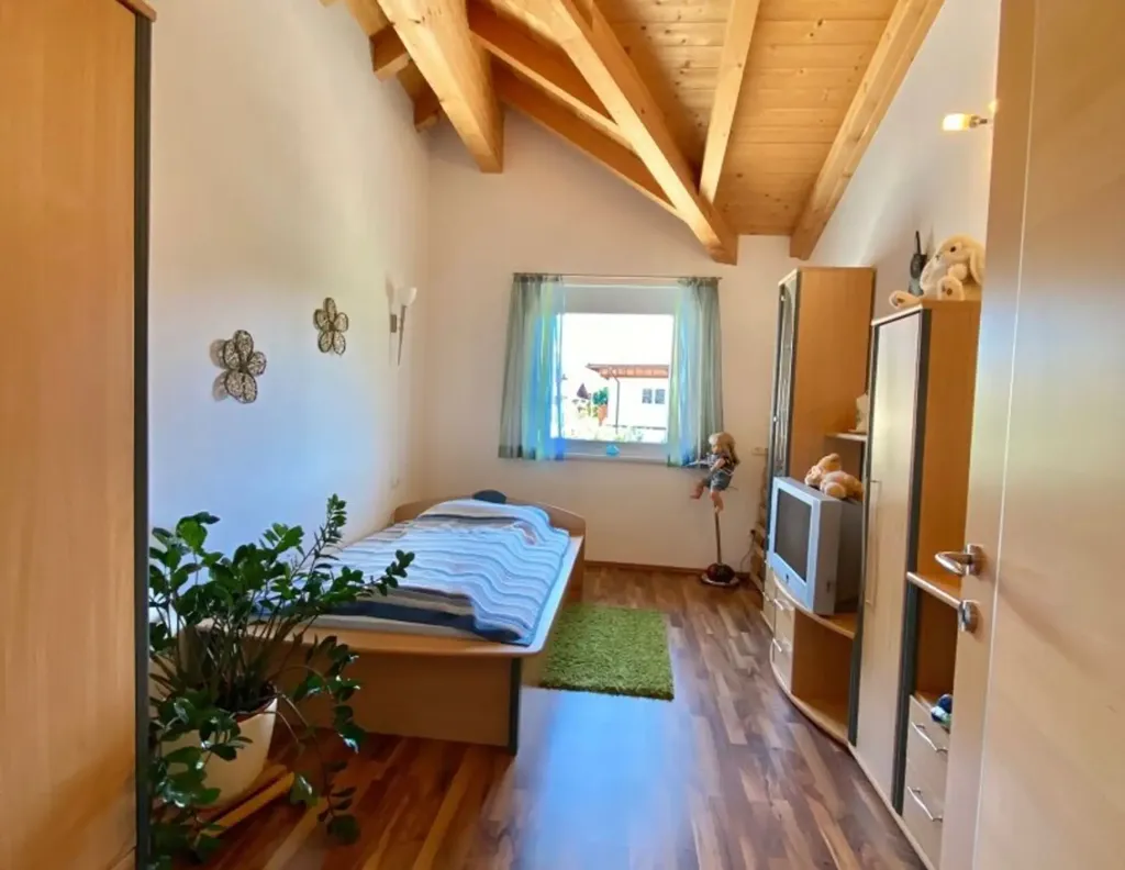 Chambres - Well-Maintained 4-Bedroom Apartment in Kramsach