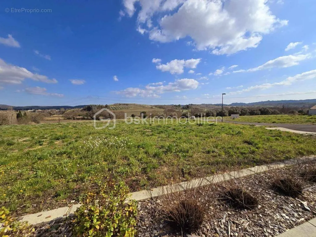 Aed - Constructible Plot in Vineyard Village
