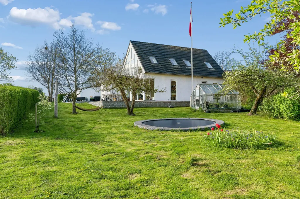 Maison 8 pièces à Blommenslyst