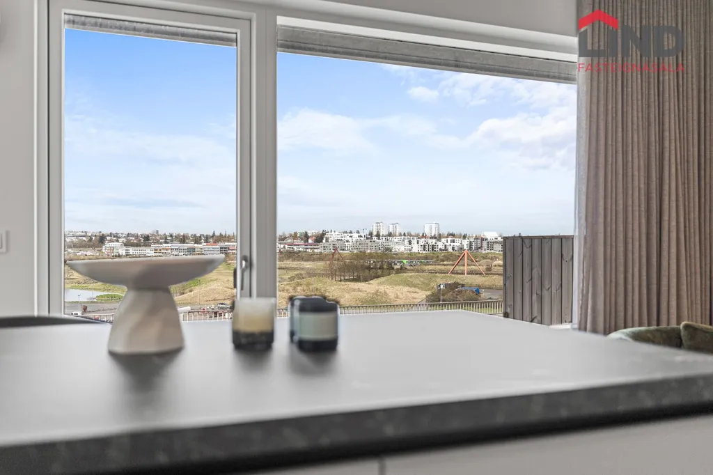 Balcone - Apartment with Sea View in Reykjavik