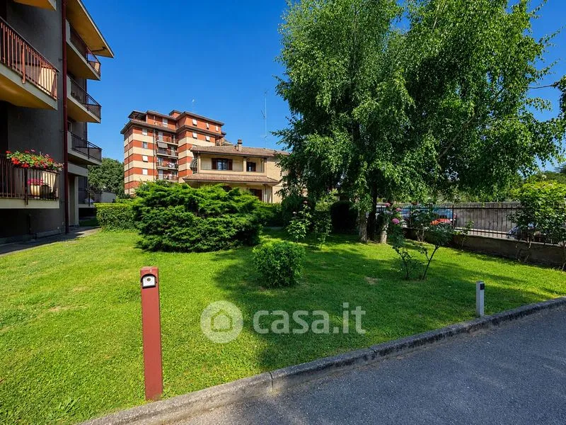 Jardin - Three-Bedroom Flat with Balcony in Tortona