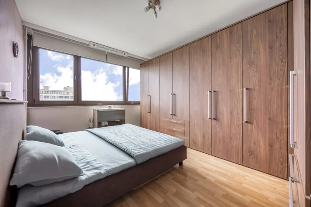 Chambres - Appartement avec Vue Imprenable sur la 12e Étage à Anvers