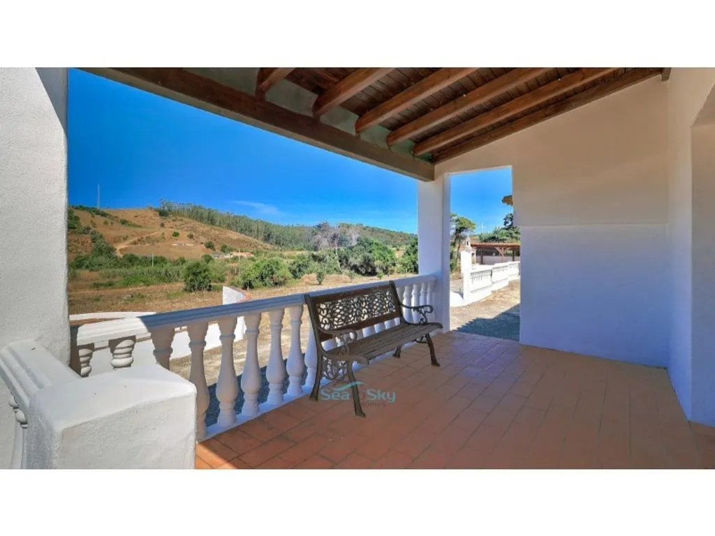 Terrasse - Luxury Farmhouse with Multiple Units in Vila do Bispo