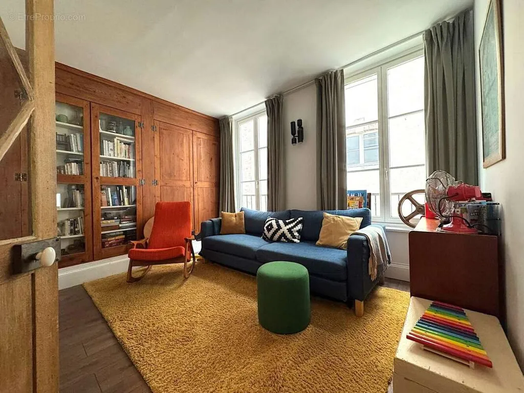 Elutuba - Duplex with Charm in Central Orleans