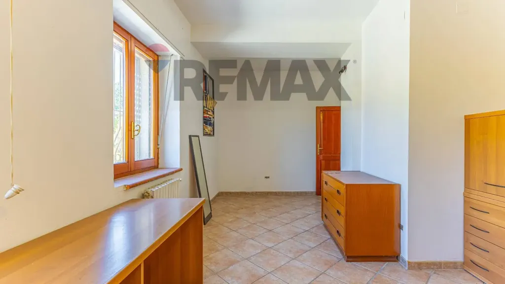Bedrooms - Villa with Dependence and Garden in Sassari