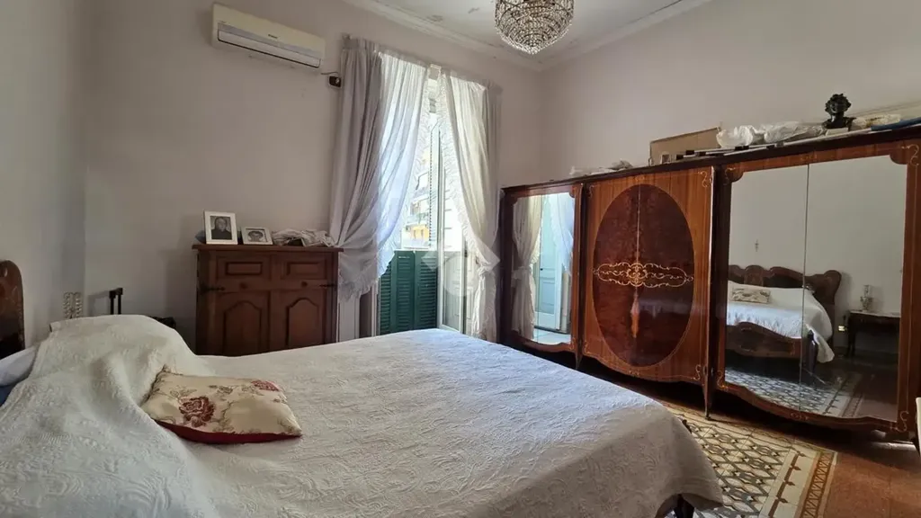 Chambres - Three-Bedroom Apartment with Terrace in Naples