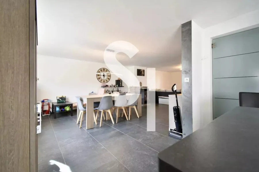 Söögituba - Renovated Terraced House with Garden in Messancy