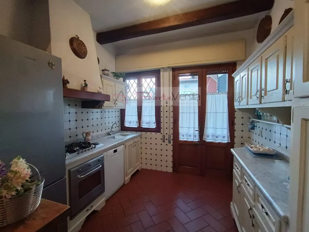 Köök - Central Villa with Garden in Forte Dei Marmi