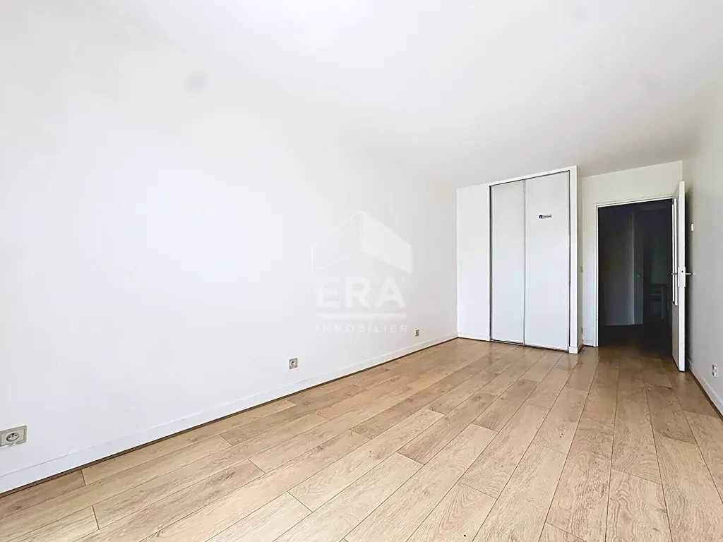 Pièces - Studio avec Ascenseur et Cave à Paris 12e
