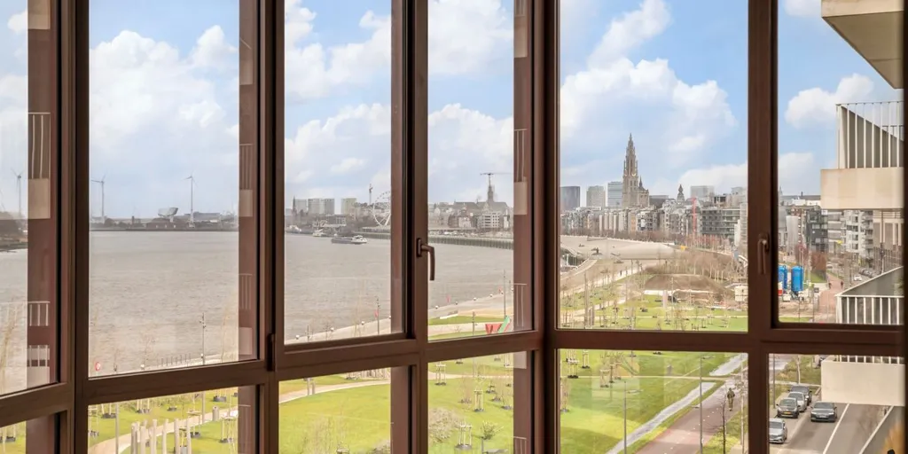Toad - Luxury Apartment with Scheldt View in Antwerp