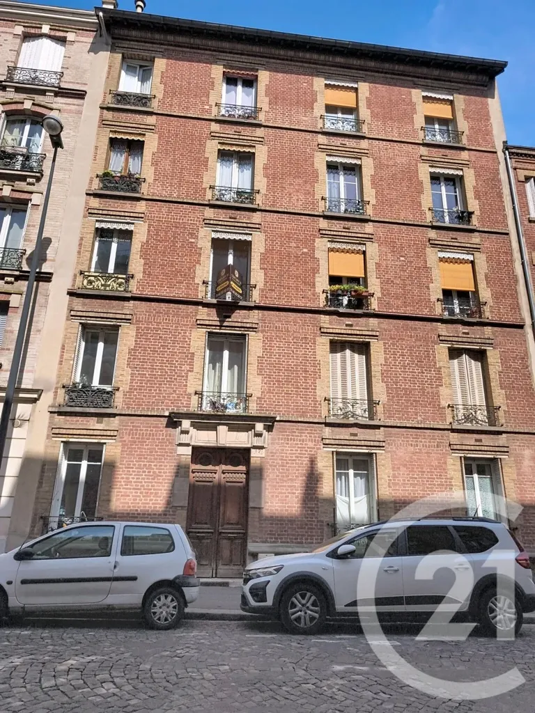 Välivaade - Bright 2-Bedroom Flat with Garden in St Denis