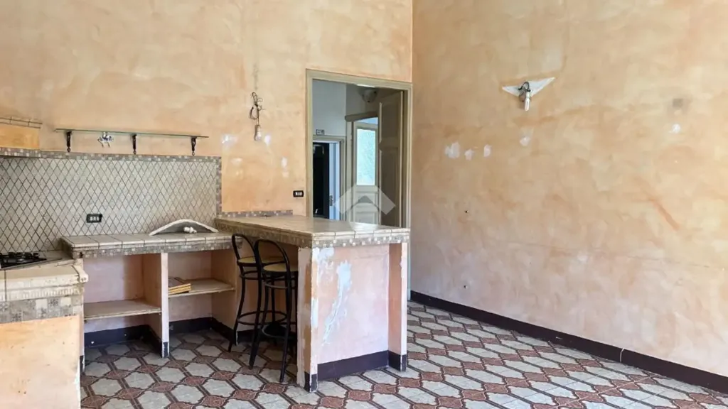 Cuisine - Ground Floor Apartment with Garden in Cave