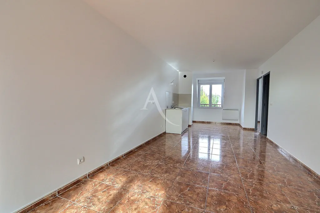 Stanze - Bright 2-Bedroom Apartment in Le Blanc-Mesnil