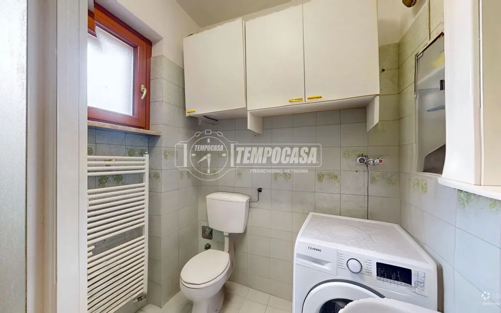 Bathrooms - Penthouse with Balcony in Settimo Torinese