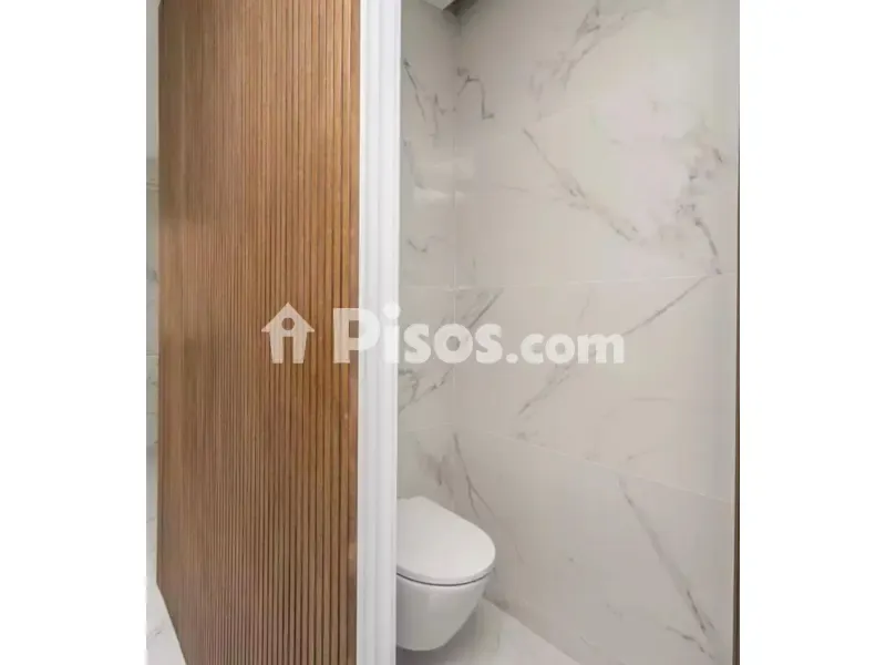 Salles de bain - Modernised Apartment with Views in Recoletos
