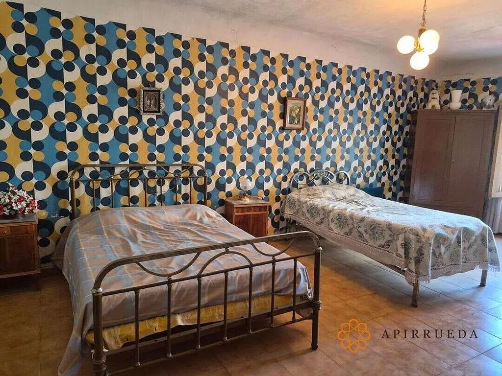 Chambres - Traditional Chalet with Balcón in Alborge