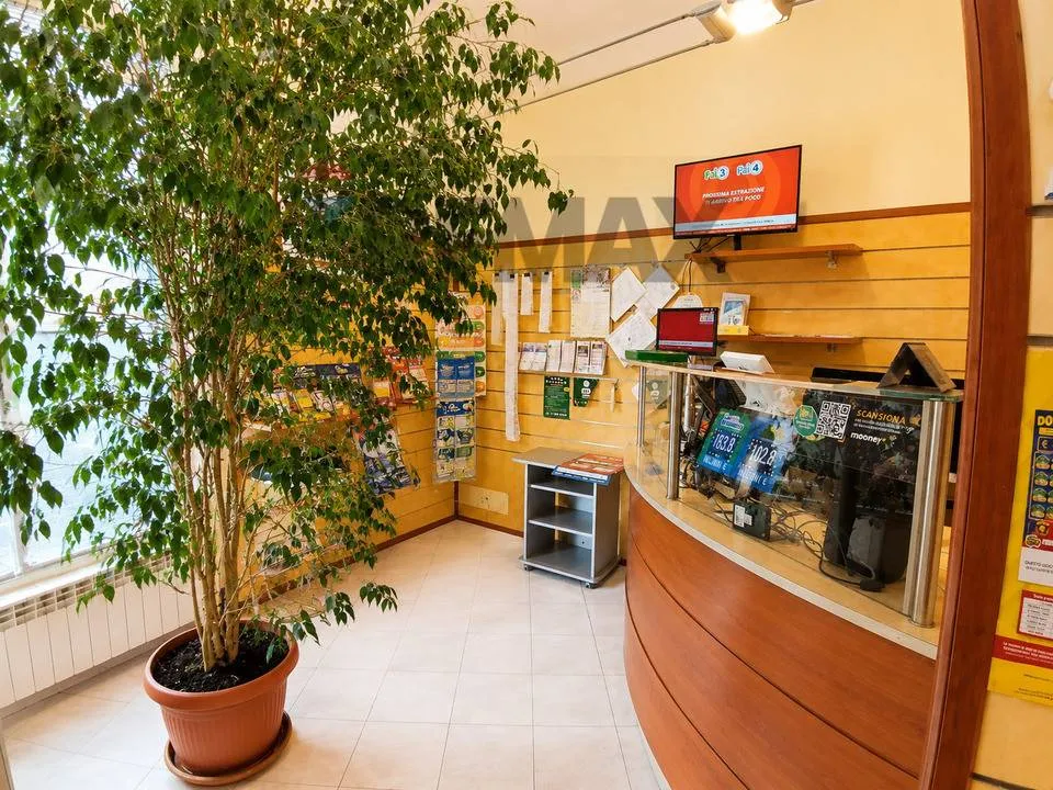Stanze - Tabaccheria with High Visibility in Novara