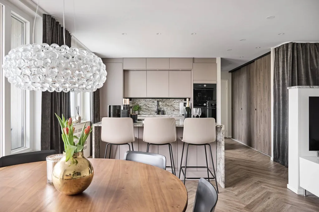 Salle à manger - Modernised Two-Bedroom with Nordanro Kitchen in Jönköping