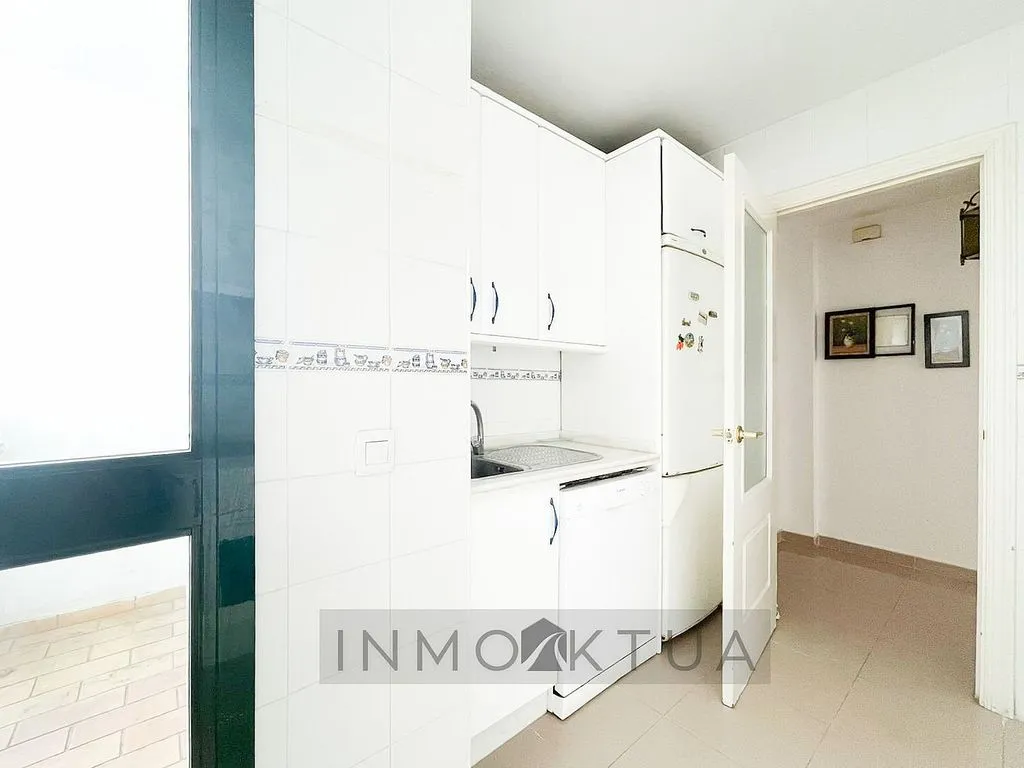 Cuisine - Apartment with Balcony in Jerez Centre