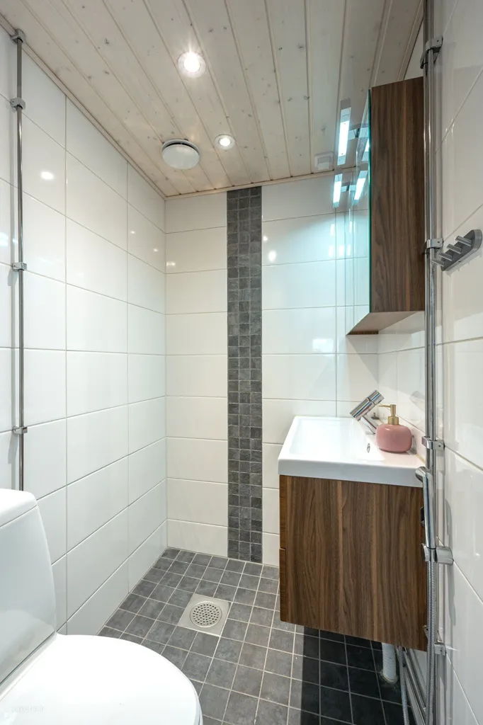 Salles de bain - Six-Bedroom House with Sea View in Helsinki