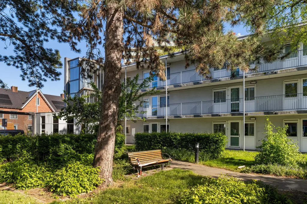 Välivaade - Galerij Flat with Garden in Rotterdam Overschie