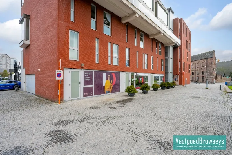 Välivaade - Commercial Space with High Visibility in Oudenaarde